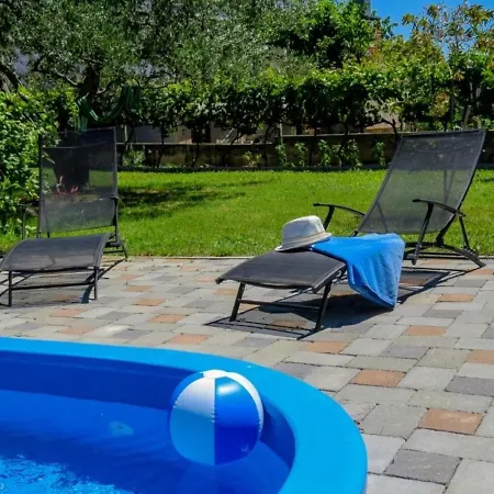 Alluring Holiday In Pako Tane With Swimming Pool Pakoštane